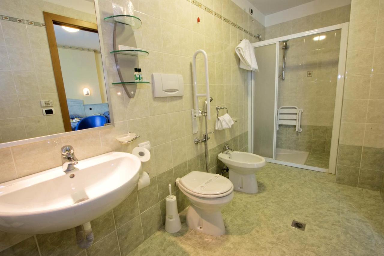 Hotel Solarium San Benedetto del Tronto Exterior photo
