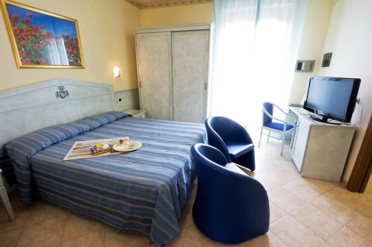 Hotel Solarium San Benedetto del Tronto Room photo
