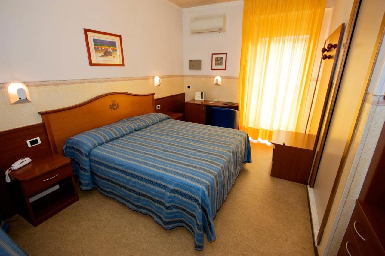 Hotel Solarium San Benedetto del Tronto Room photo