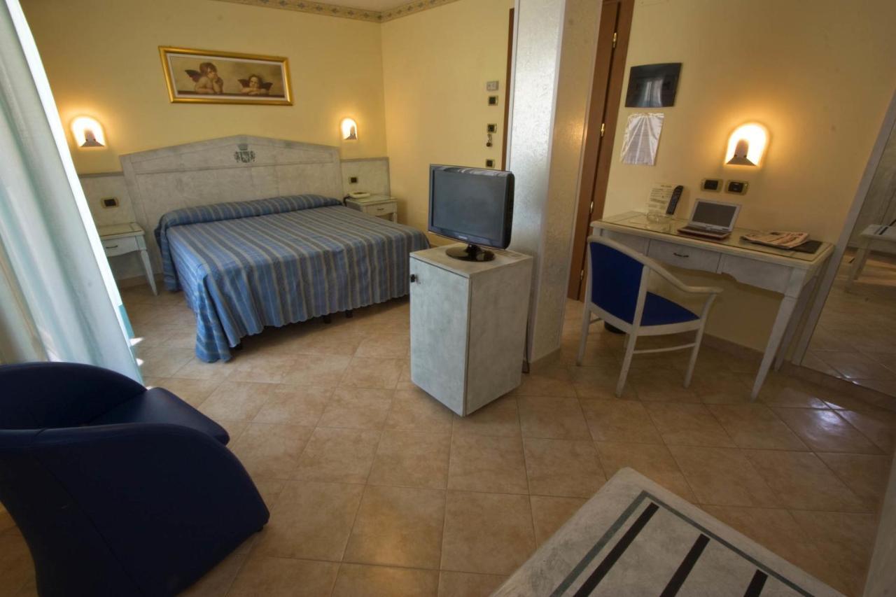 Hotel Solarium San Benedetto del Tronto Room photo